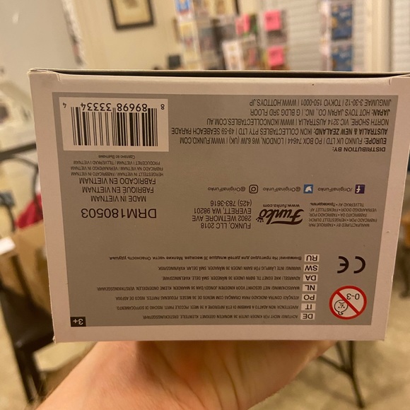 Black hole bomb 2018 Exclusive Funko Pop MegaMan - Picture 4 of 4